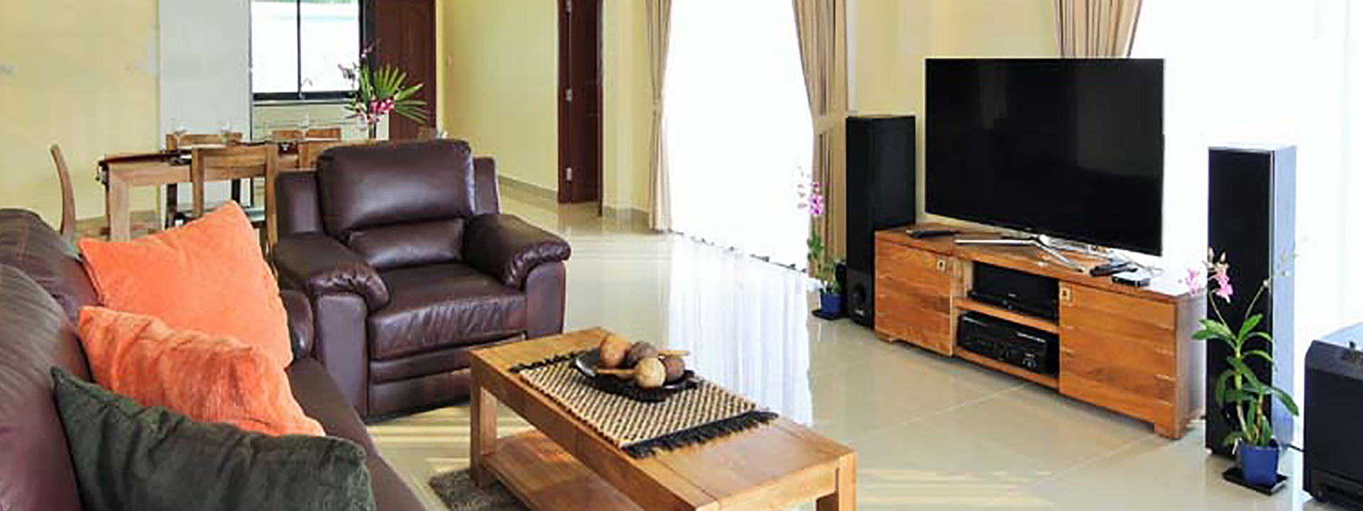 55 inch Smart TV in your private pool villa in Huay Yai.